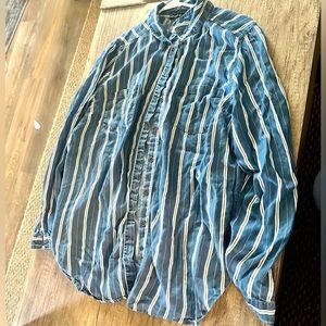 Amanda Green Blue and White button down Shirt Size XL